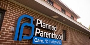 Planned Parenthood: aprovecha el Covid-19 para promocionar el aborto… mientras cierra centros por la pandemia