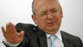Montealegre se distancia de Petro y vaticina “rotundo fracaso”