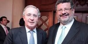 Álvaro Uribe solicita a la corte que todo su expediente sea público