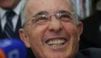 El proceso de Uribe debe ir a la Comisión de Acusación de la Cámara porque reasume su fuero Presidencial