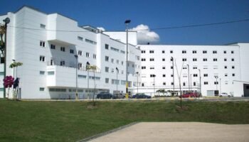 El multimillonario gasto que Daniel Quintero hizo en el Hospital de la 80 y que no le quedará a la ciudad