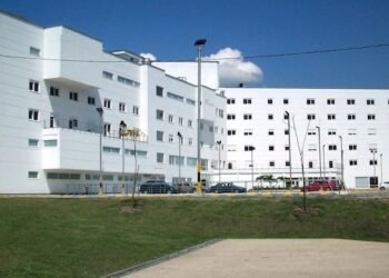 El multimillonario gasto que Daniel Quintero hizo en el Hospital de la 80 y que no le quedará a la ciudad