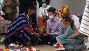 El Alcalde de Medellín, Daniel Quintero, se somete a rituales de brujería