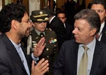 Santos le dio contratos por $955 millones a la Fundación de Cepeda: ¿Fueron por apoyar la paz de Cuba o para luchar contra Uribe?