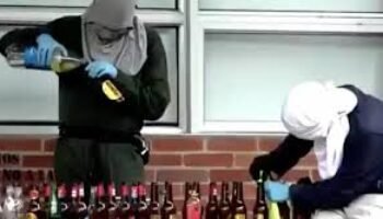 No son vándalos, son guerrillas urbanas