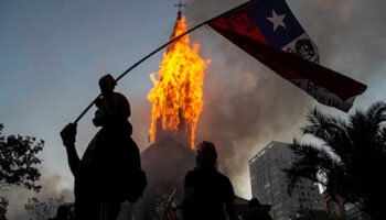 CHILE: Profanaciones que surgen de la ideología de la igualdad absoluta