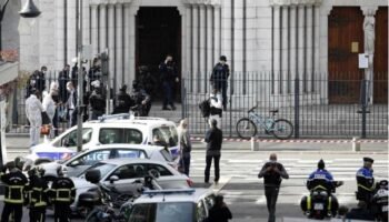 Choque de civilizaciones: 3 muertos en Niza e incidentes en Avignon y Arabia contra los franceses… y contra los católicos