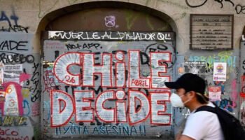 CHILE: Una “inmensa” minoría dispuesta a acabar con la libertad