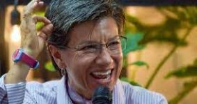 La Alcaldesa Claudia López derrocha el dineros de los bogotanos en limpiar su imagen con costosa publicidad