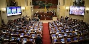 Congreso colombiano vota a favor de incrementar el número de curules