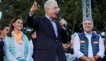 El expresidente Álvaro Uribe recupera su libertad