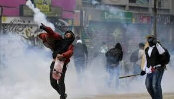 Cuidado con la conmoción interior, ¡déjenos incendiar el país!