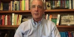 Acabar con la JEP, entre los puntos del referendo propuesto por Uribe