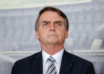 Bolsonaro saca a Brasil de la recesión pese a criticado manejo de la pandemia