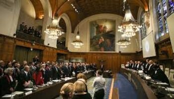 Maduro a un paso del tribunal de La Haya