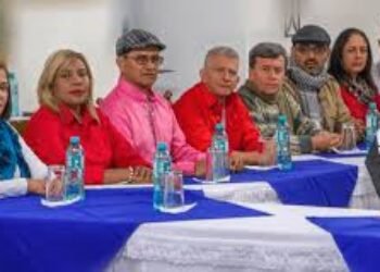 Congresistas del CD piden a Duque “revisar” relación con Cuba