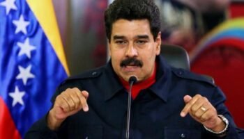 Maduro arrecia destrucción de medios informativos y apunta a nuevos blancos