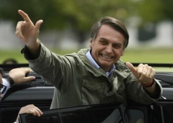 Bolsonaro cumple una promesa de campaña: con cuatro decretos removió restricciones a las armas de fuego.