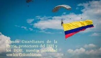 Subteniente del Ejército responde a columna de Gustavo Petro