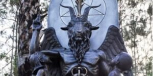 Satánicos norteamericanos, chicos agradables, argumentan que un aborto es un “ritual religioso” (eso sí, con mucha sangre) al que tienen todo el derecho