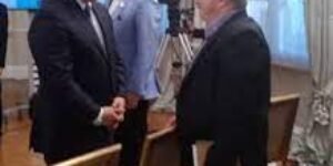 “Fraternal” cena mexicana del Presidente Duque con los criminales Timochenko y Alape.