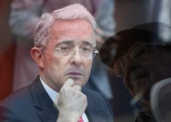 Uribe: ‘‘Cuba ayudaría a la paz, evitaría atentados y crearía confianza’’