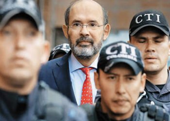 COLOMBIA: Al oído del Fiscal