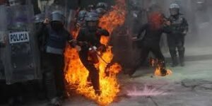 Colombiano de bien protesta….. por la intromisión comunista internacional