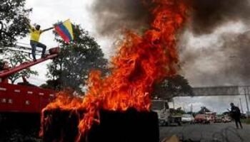 Choques entre manifestantes y Esmad dejan un muerto y más de 40 heridos
