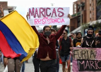 Colombia: O los principios y valores se restablecen o la democracia desaparece