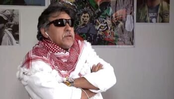 Dos años después de dejarlo fugarse, la Corte aprueba extradición de Santrich