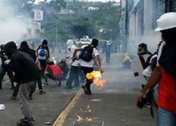 Colombia en jaque tras un mes de terrorismo