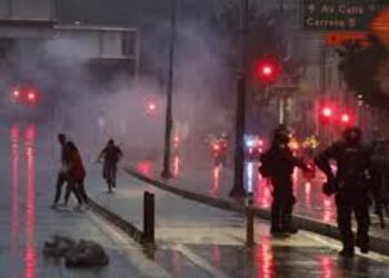 Colombia continúa sometida al terror, la intimidación y el chantaje de la violencia vandálica