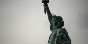 Nueva alianza política para luchar contra la creación de un superestado europeo