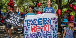 Santuario provida: Texas prohíbe el aborto desde el latido del corazón
