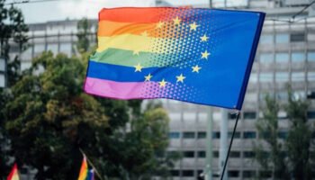 El Parlamento Europeo continúa con su cruzada LGBT. Reacciones en Europa Central