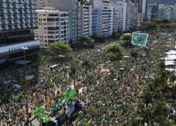 Brasil marcha por la libertad con Bolsonaro, contra la «dictadura de la toga»