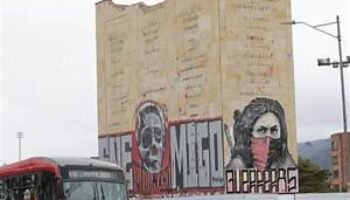 La demolición del monumento a los Héroes en Bogotá por la extrema izquierda procomunista simboliza el comienzo de la destrucción de la Patria Colombiana
