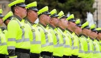Petro y Aida Avella quieren acabar con la Policía Nacional