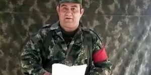 ¿QUÉ EXTRAÑA AMNESIA RODEA A OTONIEL Y POR QUÉ TODOS LO PRESENTAN COMO PARAMILITAR?