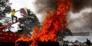 Militares venezolanos reclutaban y entrenaban jóvenes para protestar en Colombia