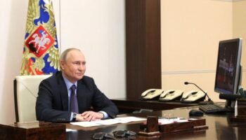 Putin: enseñar que un niño puede convertirse en niña es una «cosa monstruosa»