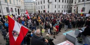 Tras caida del canciller que la promovía, nuevo canciller austriaco anuncia fin de confinamiento sanitario