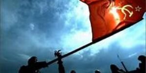 … Y ondeó la bandera comunista