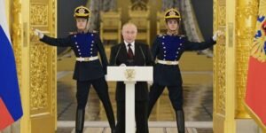 ¿QUÉ SE ESCONDE TRAS LA MONUMENTAL OPERETA MEDIÁTICA EN TORNO A LAS PRETENSIONES RUSAS POR UCRANIA?