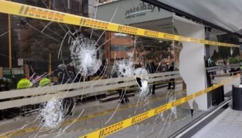 Ataque violento al Foro Madrid expone la amenaza de Petro para Colombia
