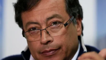 Petro basa su campaña en propuestas irrealizables y promesas vacías para convencer al electorado colombiano