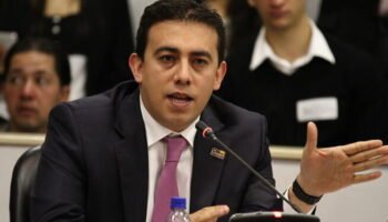 Presidente del Senado pidió separar del cargo al Registrador Nacional, Alexander Vega