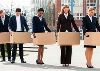 Un denuncio penal contra el Registrador Vega