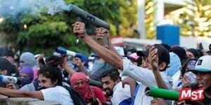 Petro no va por la elección sino por la insurrección. Por eso nunca aceptará su derrota